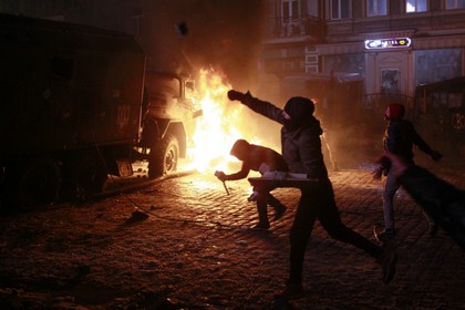 В беспорядках в Киеве пострадали четверо журналистов