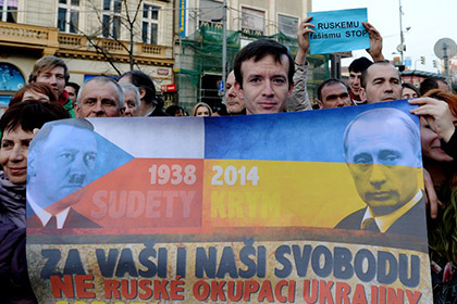 В изоляцию России от Запада верят 32 процента россиян