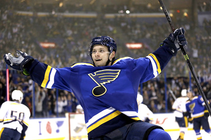 Россиянин Тарасенко стал второй звездой ноября в НХЛ