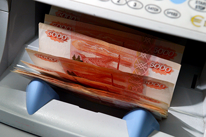 Курс доллара вырос до 65 рублей