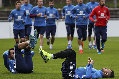 Десять футболистов сборной России прошли допинг-тесты