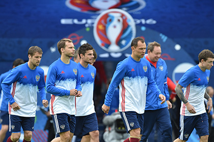 Сборная России оказалась на самом низком с 1998 года месте в рейтинге ФИФА