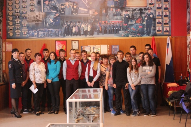 Полицейские познакомили школьников Ачинского района со спецификой службы в ОВД