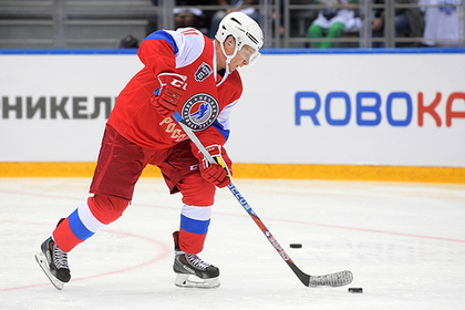 Путин забросил шесть шайб в хоккейном матче в Сочи