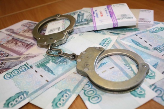 Полицейские в Ачинске задержали злоумышленников, подозреваемых в совершении вымогательства в крупном размере