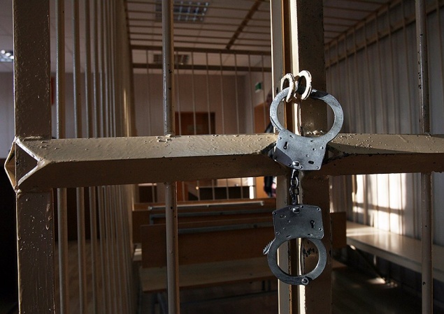 В Ачинске полицейские и сотрудники Росгварии по горячим следам раскрыли разбойное нападение на павильон
