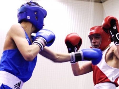 Новые ачинские спортивные победы в боксе и хоккее