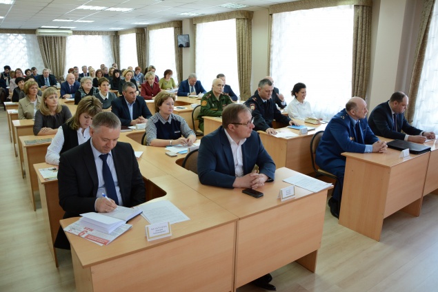 Илай Ахметов: «Праздничные майские мероприятия необходимо провести организованно, торжественно и безопасно»