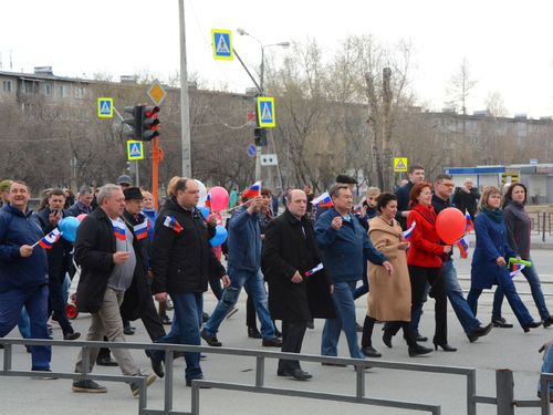 Глава Ачинска поблагодарил работников культуры за организацию праздничного Первомая