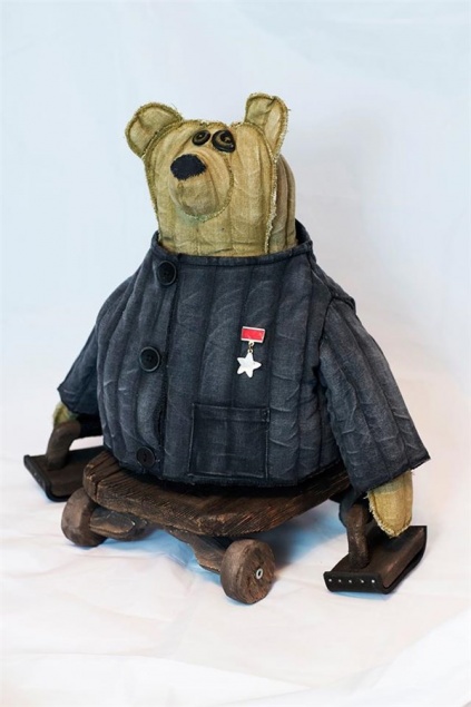 Игрушка против «зацикленности на себе»: Василий Слонов изобрел новую русскую матрешку