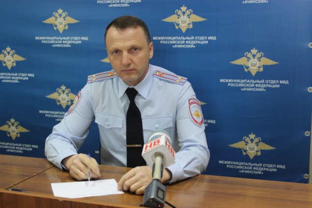 В отделе полиции Ачинска состоялся брифинг с заместителем начальника уголовного розыска Романом Гарагуля