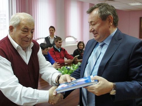 Почетному гражданину Ачинска Дмитрию Миндиашвили исполнилось 85 лет