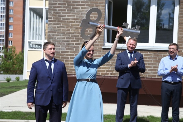 Для работников Красноярской железной дороги построили жилой дом на ул. Калинина