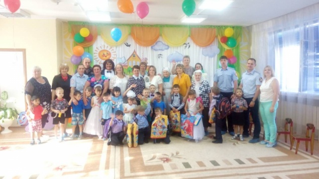 В Ачинске полицейские в преддверии Дня знаний посетили малышей подшефного детского дома