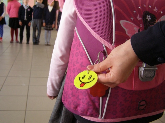 Автополицейские проводят с детьми пятиминутки дорожной безопасности