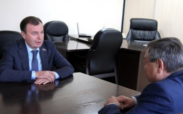 Глава Ачинска Илай Ахметов провёл рабочую встречу с депутатом Государственной думы РФ Виктором Зубаревым