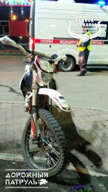 В Ачинске 15-летний подросток на мотоцикле отца попал в ДТП