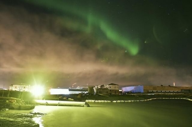 Чарующее северное сияние сняли в вечернем небе жители Норильска
