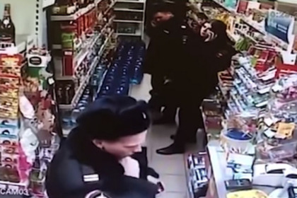 Сотрудницу полиции обвинили в краже 200 рублей у семилетнего ребенка