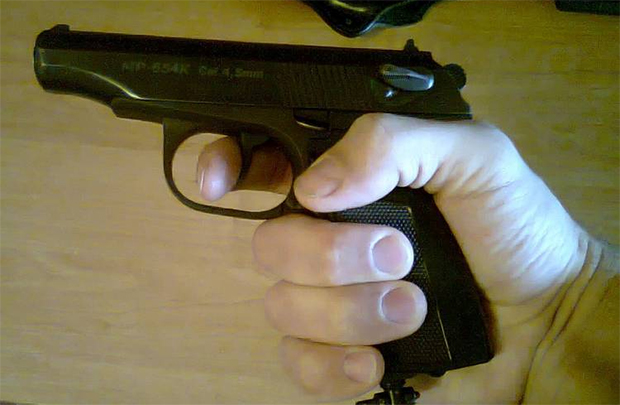 В красноярском техникуме испугались студента с оружием и вызвали полицию