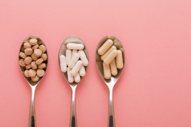 Инструкция: в какое время дня лучше принимать витамины