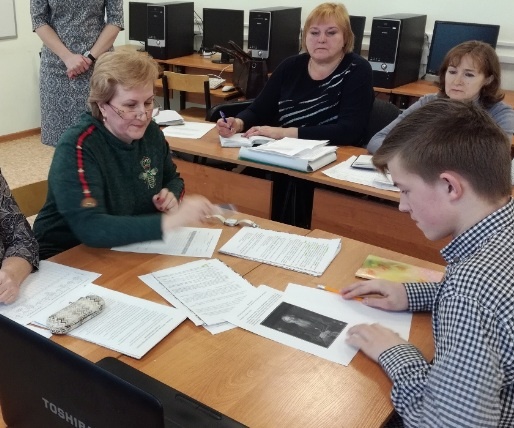 Девятиклассники проходят итоговое собеседование по русскому языку в Красноярском крае