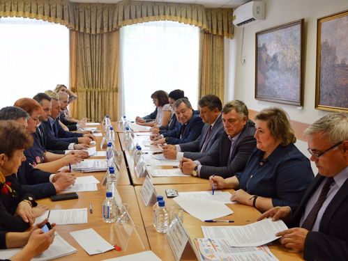 «Ачинским рекам – чистые берега»: расширенный Совет Главы Ачинска одобрил план работ по очистке малых рек