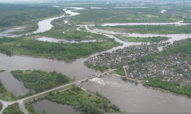 Мужчина прыгнул в реку с плотины Назаровской ГРЭС