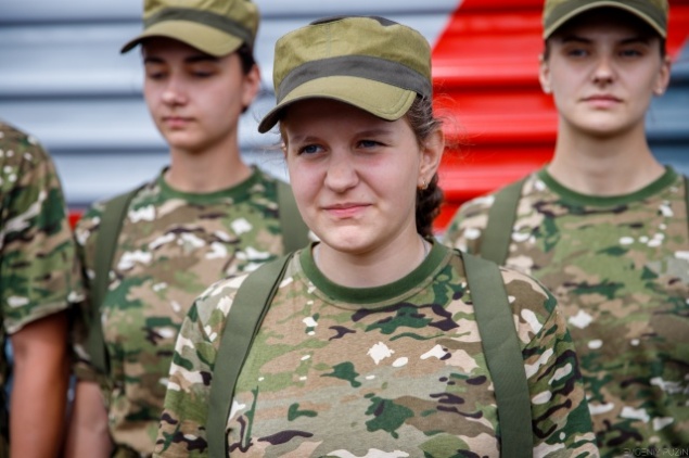 Студентка СФУ поехала под Тверь на раскопки и случайно нашла место захоронения своего прадедушки
