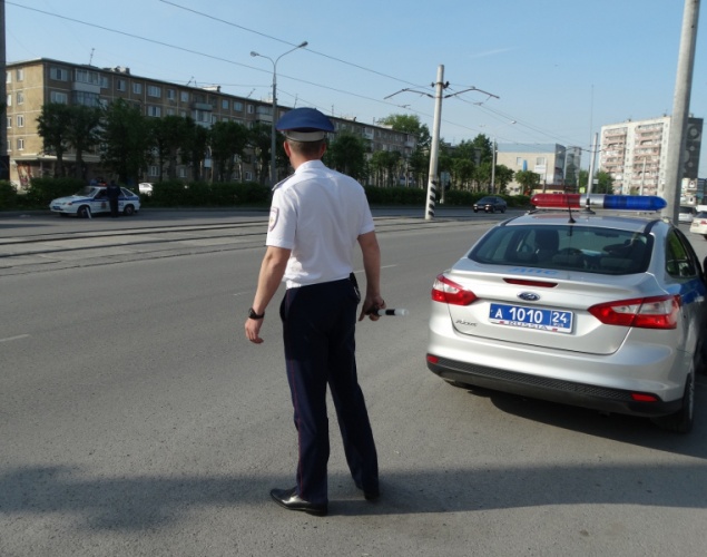 Полицейские напоминают об уголовной ответственности за повторное управление автомобилем в состоянии опьянения
