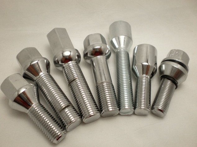 Болты и гайки для литых дисков