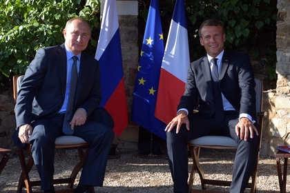 Стали известны подробности встречи Путина и Макрона