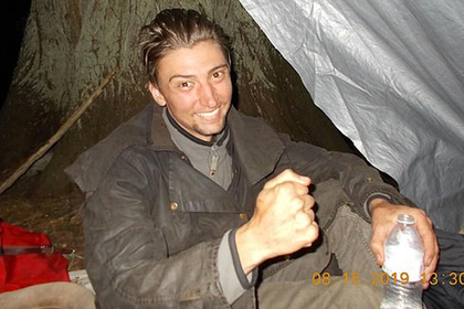 Заблудившийся на экскурсии мужчина шесть дней выживал в лесу и ел насекомых 1