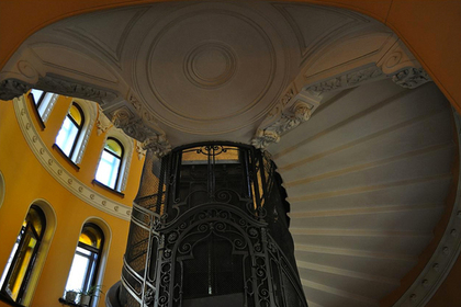 Жители российского дома ввели плату за вход в свой подъезд