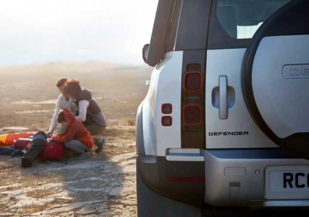 Новый Land Rover Defender. Назад в будущее