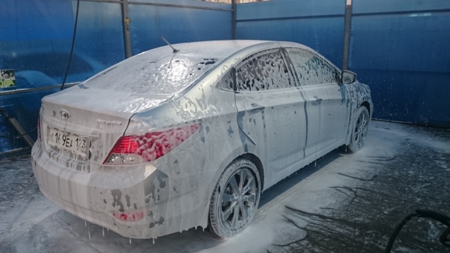 Чем отмыть цемент с машины не повредив краску?