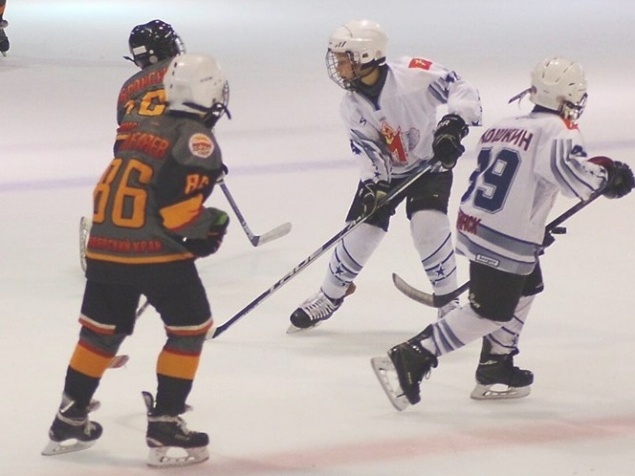 Хоккейный сезон-2019: приглашаем ачинцев поддержать городскую команду «Бурые медведи» в домашних играх