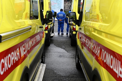 Врачам захотели дать право помогать россиянам без их согласия