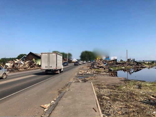 Ачинские коммунисты поблагодарили Главу города за помощь в отправке гуманитарной помощи для пострадавших от наводнения в Иркутской области