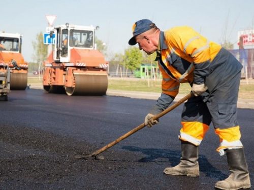 Илай Ахметов потребовал ускорить подготовку аукционов на ремонт дорог в 2020 году