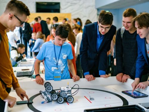 В Ачинске с аншлагом прошел «РУСАЛ ФестивAL #Наука»