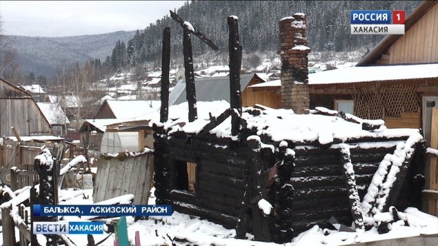 В Хакасии начальника пожарной части заподозрили в поджоге домов. Он хотел проверить готовность коллег