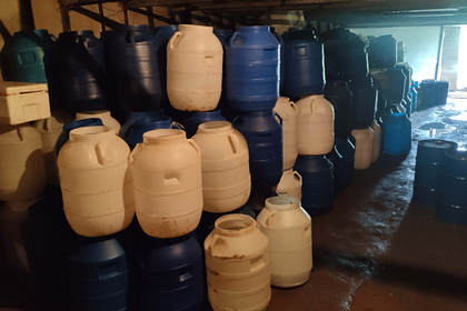 Российская семья превратила заброшенную ферму в нарколабораторию