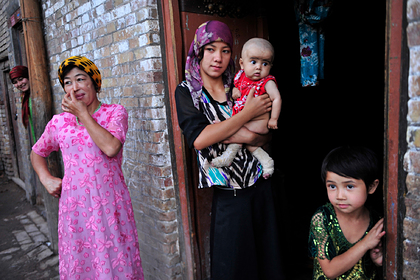 Раскрыты новые секретные документы компартии Китая о лагерях для мусульман