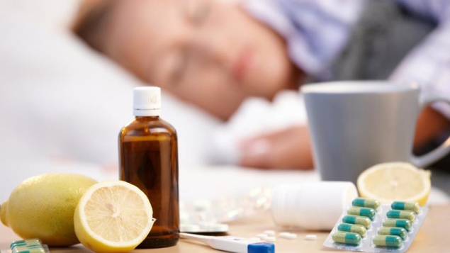 КАК НЕ ЗАРАЗИТЬСЯ, КОГДА В ДОМЕ КТО-ТО ЗАБОЛЕЛ: 12 РЕКОМЕНДАЦИЙ ОТ ДОКТОРА КОМАРОВСКОГО