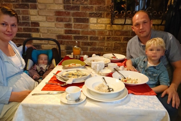 «Молодой маме нужна помощь»: честный рассказ об обратной стороне родительства