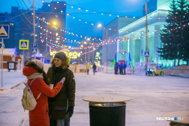 Специалисты рассказали, как выбрать гирлянды, чтобы избежать пожаров в праздники