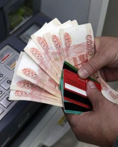 Пенсионерка в Красноярском крае запереживала о краже денег со своей карты и перевела мошенникам 1,4 млн рублей