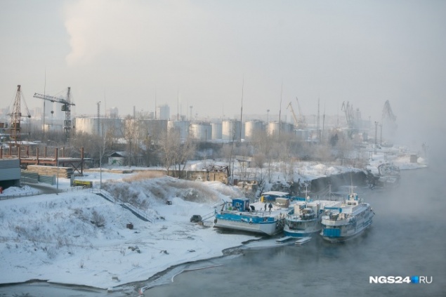 На красноярской нефтебазе начали демонтаж оборудования. Она официально закрыта