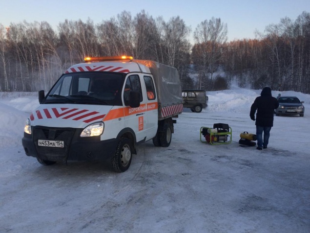 На загородных трассах Красноярска заработали больше 100 пунктов обогрева